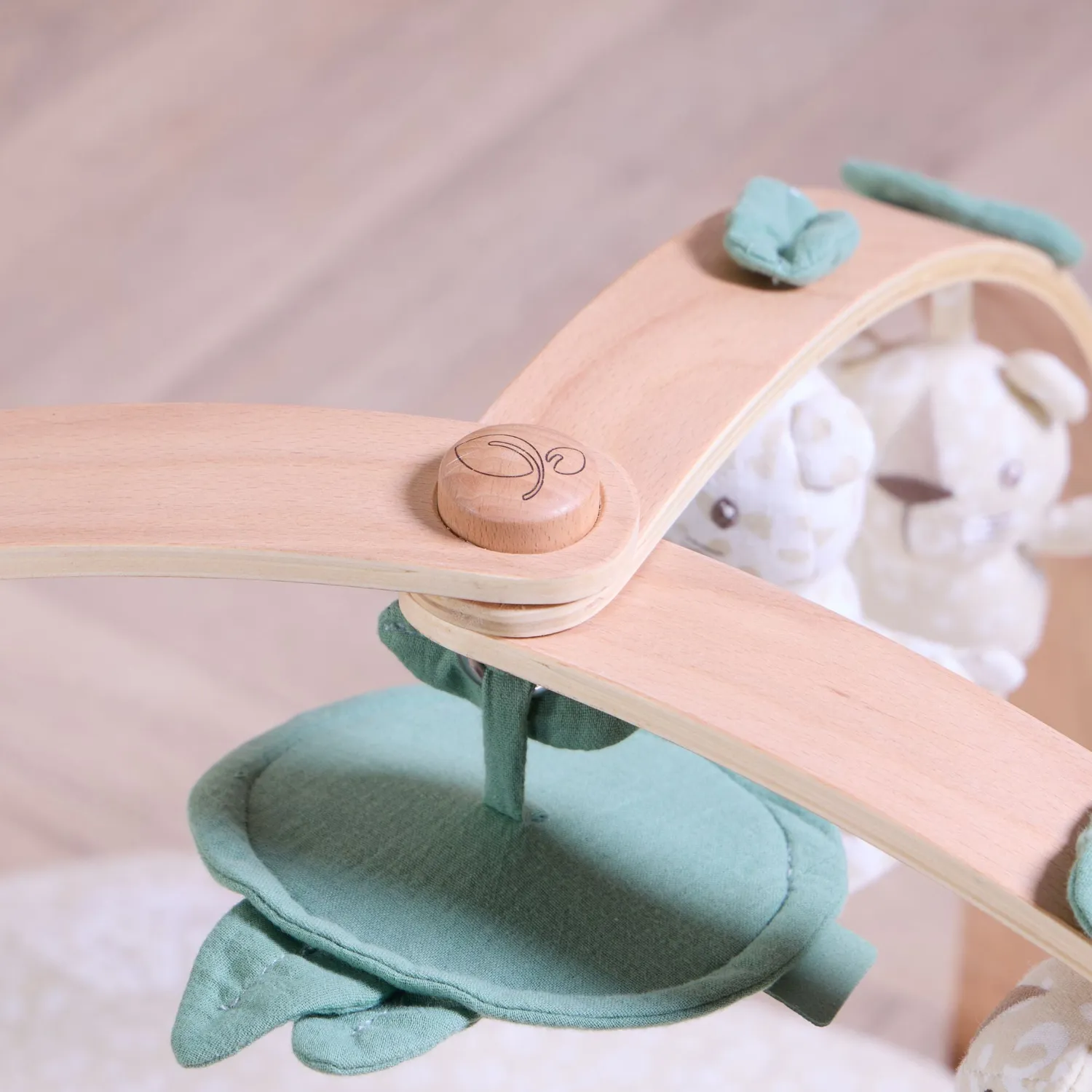 Tutti Bambini Love Cats dřevěná hrazdička s podložkou
