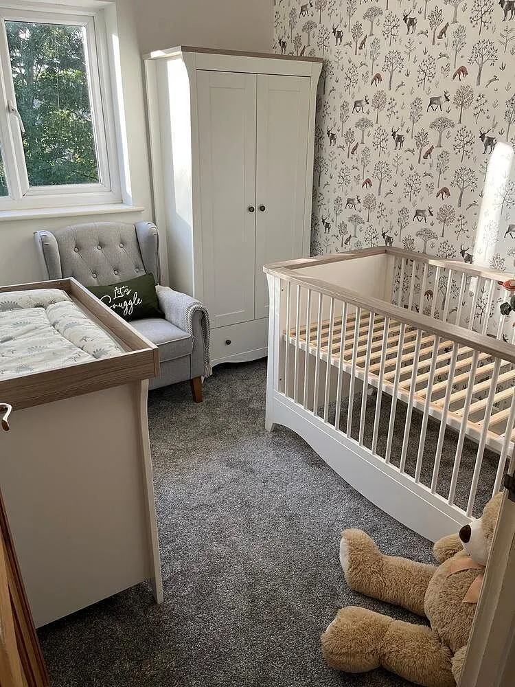 Cuddleco Clara 6 Drawer Dresser komoda s přebalovacím pultem