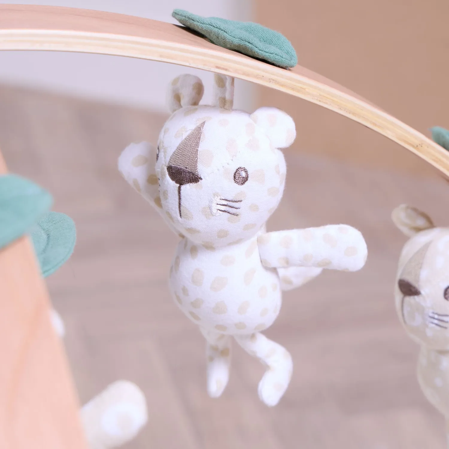 Tutti Bambini Love Cats dřevěná hrazdička s podložkou