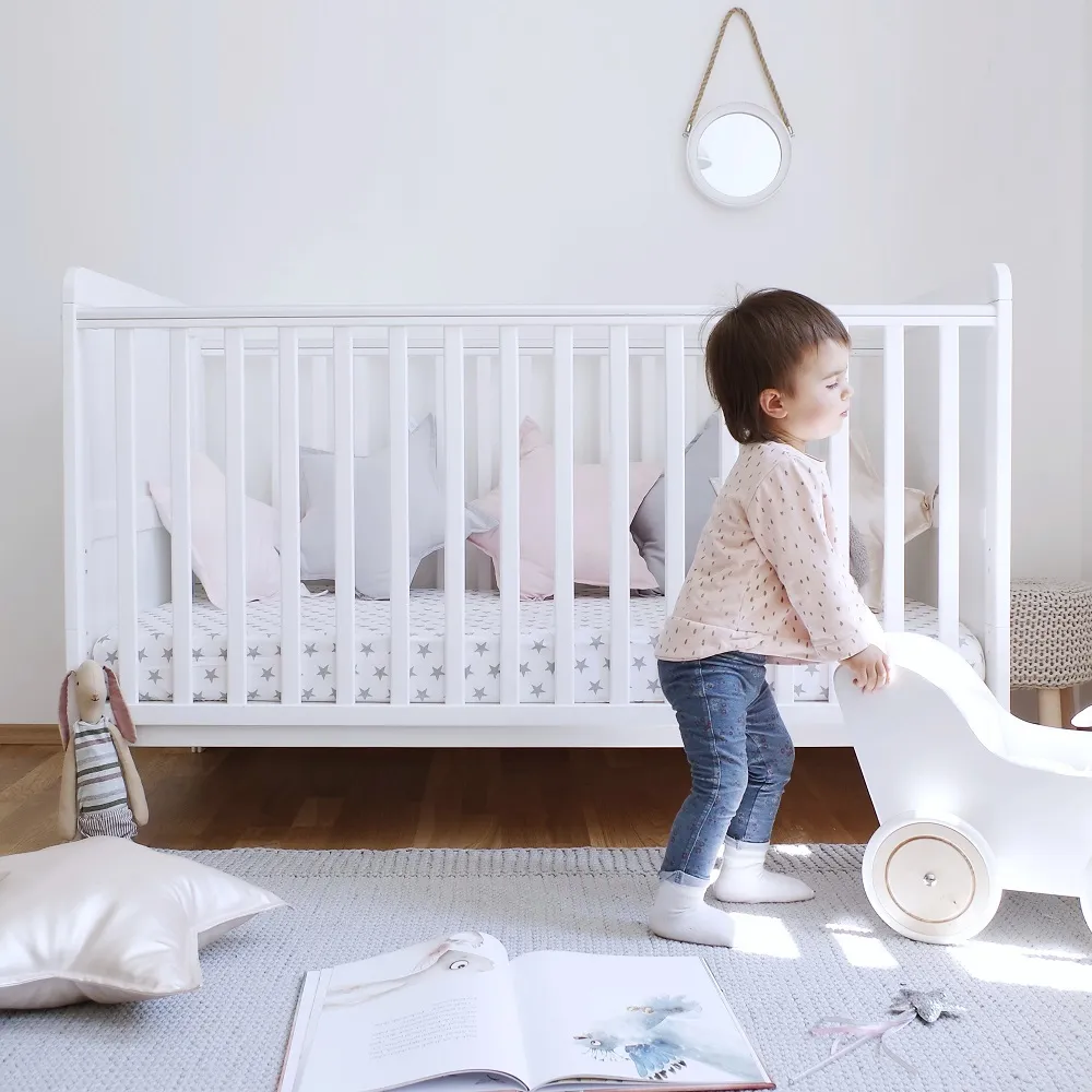 Woodies Classic Cot Bed 140×70 dětská postýlka bílá