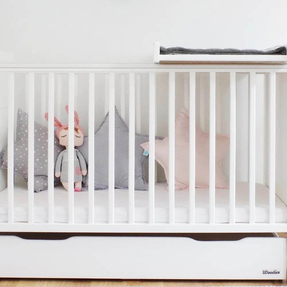 Woodies Starlight Cot Bed dětská postýlka 140 × 70 cm s přestavbou