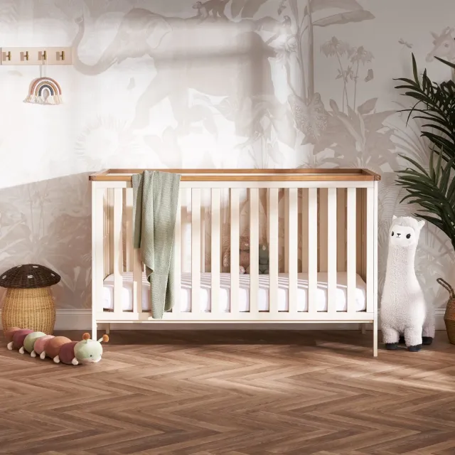 Obaby Evie rostoucí postýlka 140x70 cm do 4 let