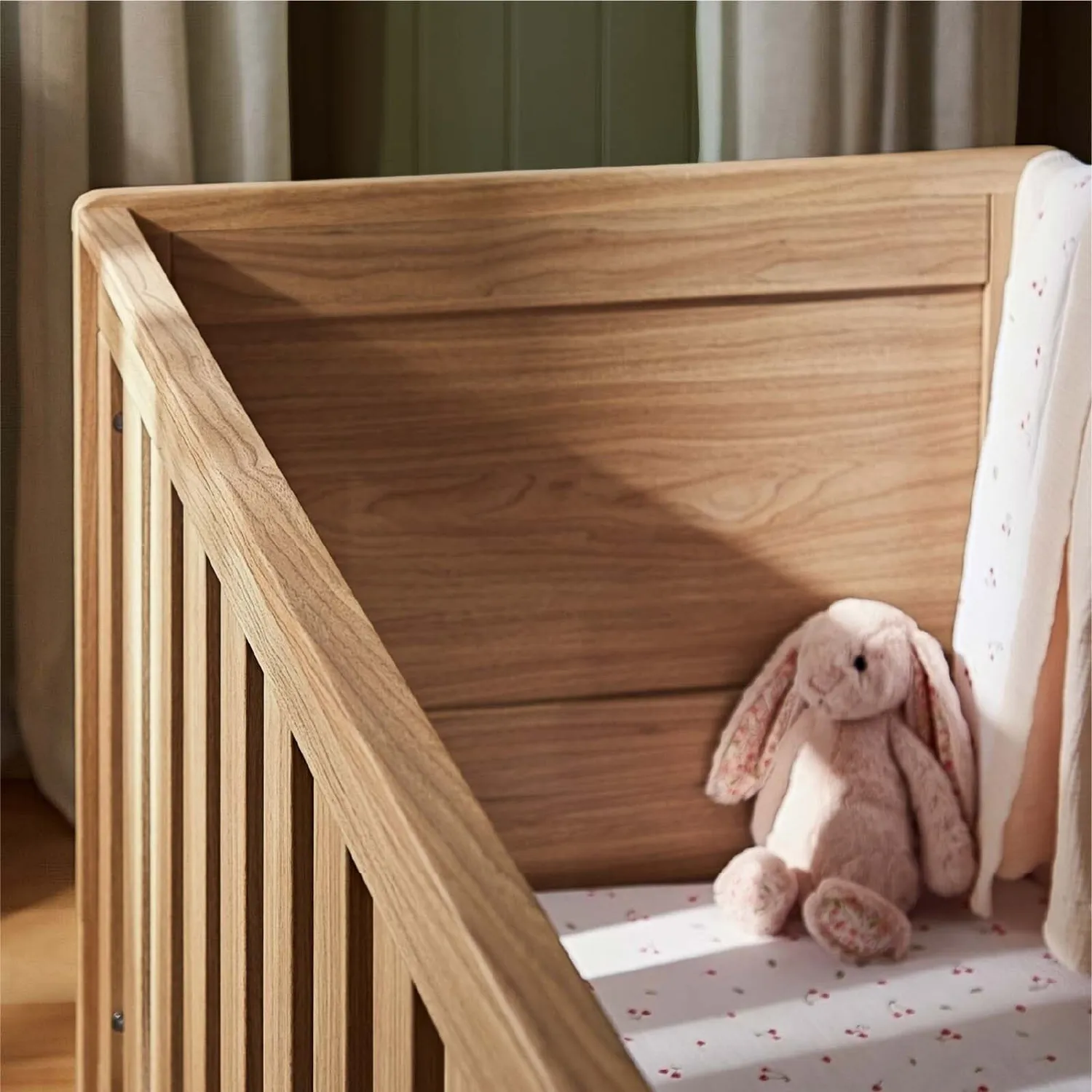 Cuddleco Burford Cot Bed rostoucí postýlka