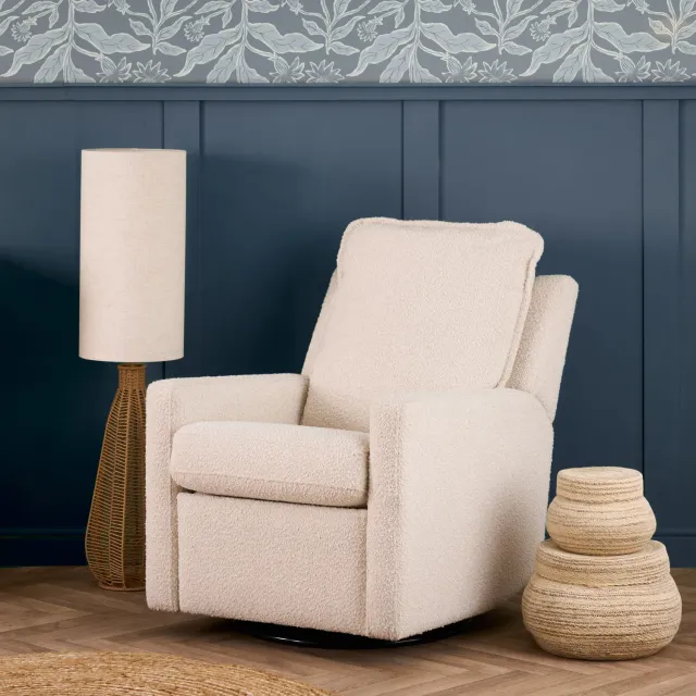 Obaby Denver Chair kojicí křeslo Bouclé