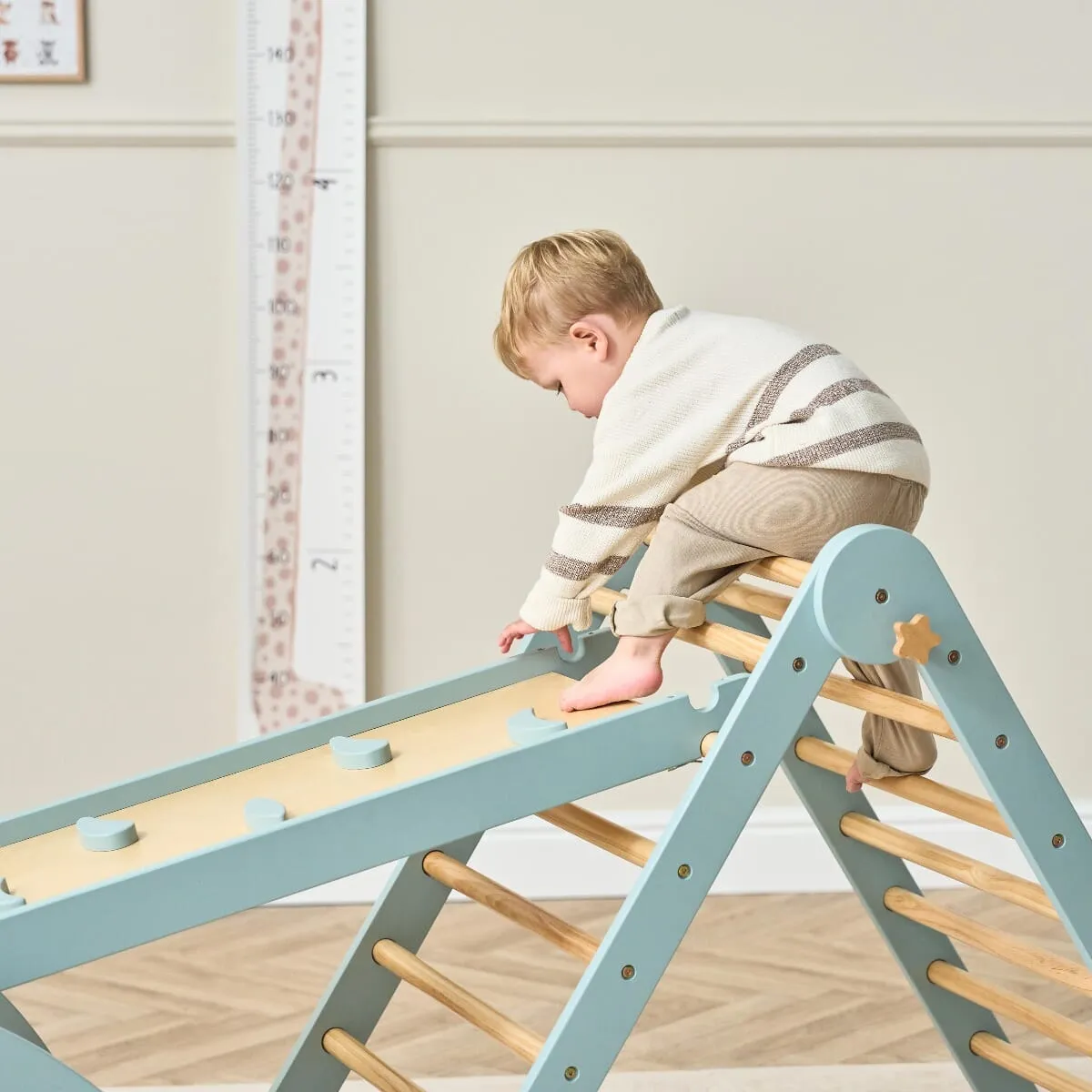 Tutti Bambini Scala Montessori 3 in 1 Pikler Climbing Frame with Climbing Wall lezecká sestava