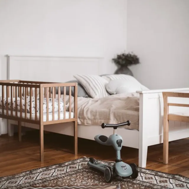 Woodies Vintage Bedside Crib mini postýlka 90×40 dřevěná