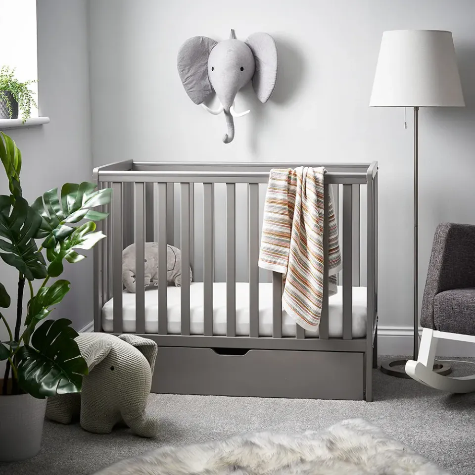 Obaby Bantam Space Saver Cot postýlka taupe grey s úložným šuplíkem